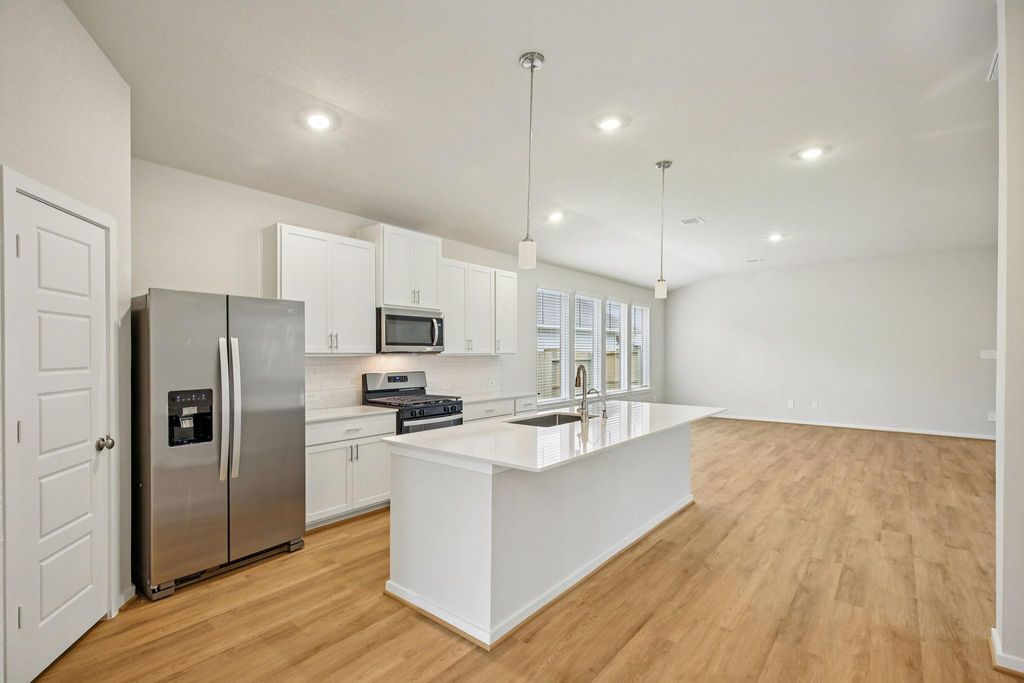 5921 Mockingbird Lodge Lane, Pearland, TX 77584