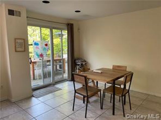 81 Woodlawn Avenue, New Rochelle, NY 10804