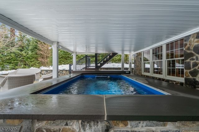 51 Rolling Hill Drive, Chatham Twp., NJ 07928