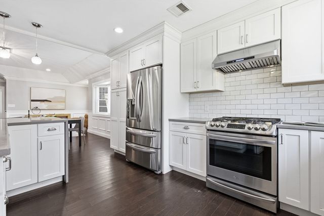 34 Drinkwater Ave, Braintree, MA 02184