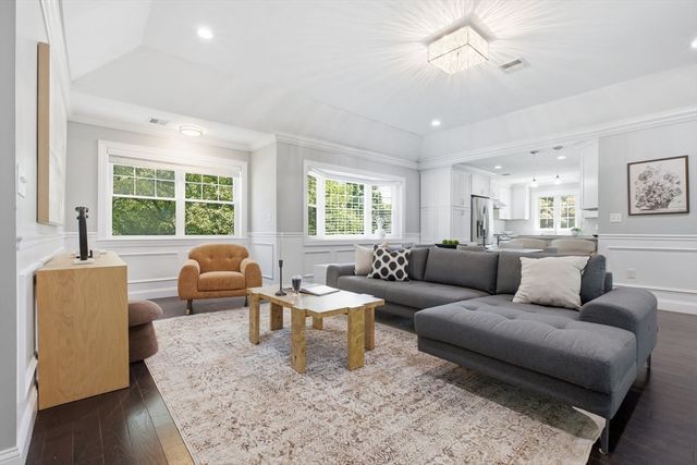 34 Drinkwater Ave, Braintree, MA 02184