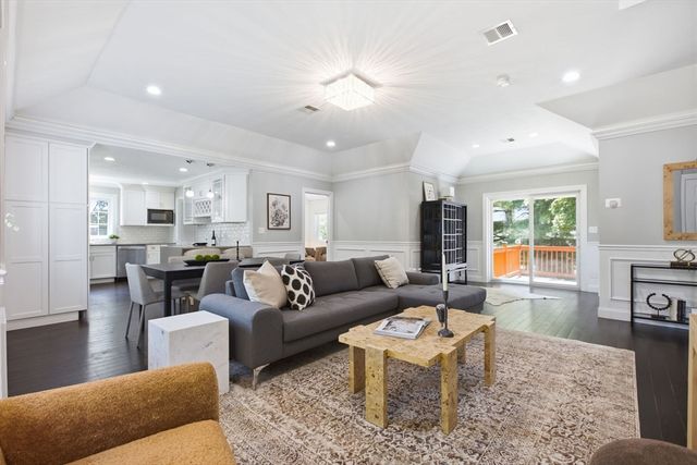 34 Drinkwater Ave, Braintree, MA 02184