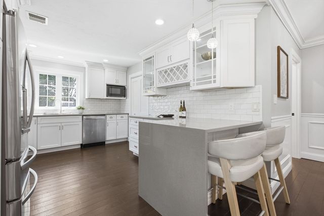 34 Drinkwater Ave, Braintree, MA 02184