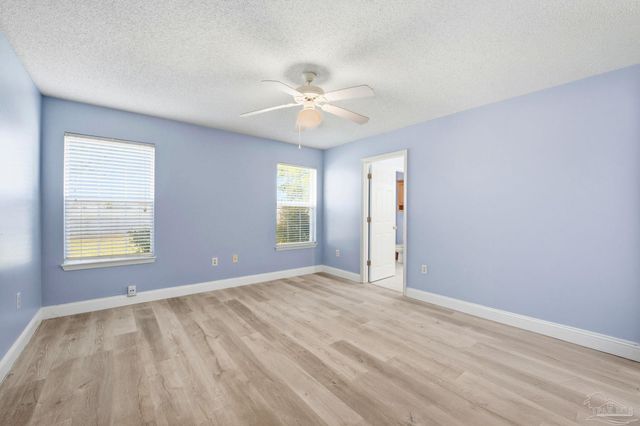 1939 Melissa Oaks Dr, Gulf Breeze, FL 32563