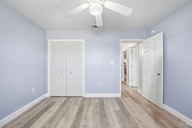 1939 Melissa Oaks Dr, Gulf Breeze, FL 32563