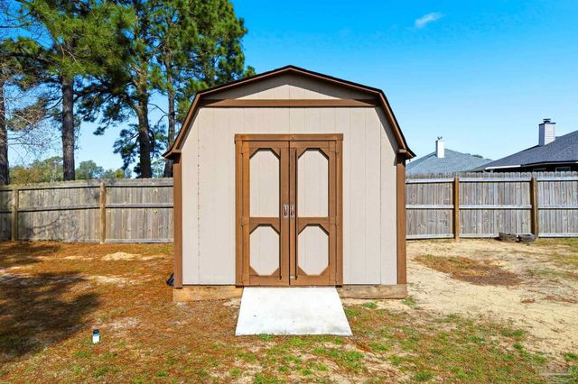 1939 Melissa Oaks Dr, Gulf Breeze, FL 32563