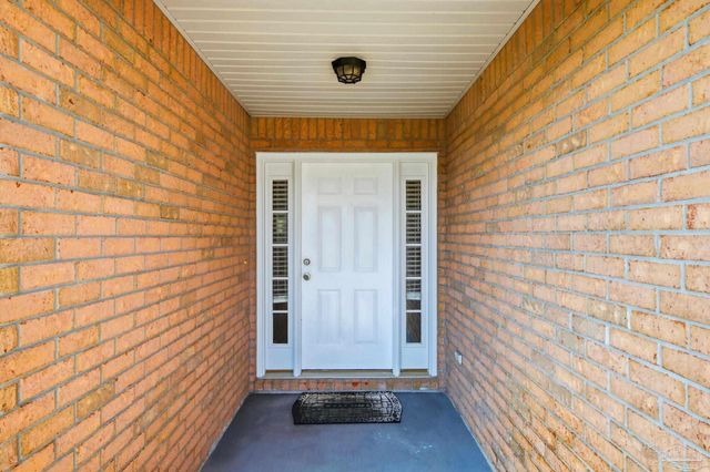 1939 Melissa Oaks Dr, Gulf Breeze, FL 32563