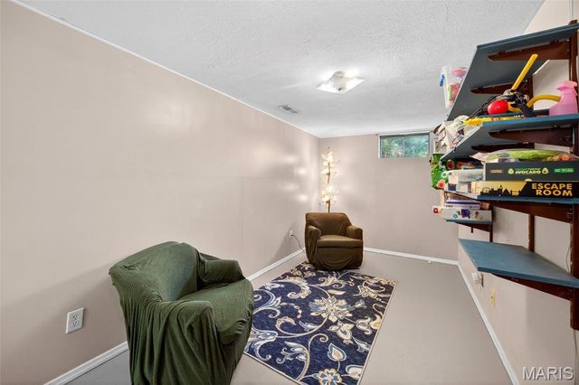 1948 Westbourne Way, Fenton, MO 63026