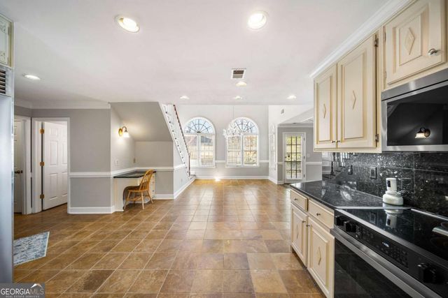 931 New Bedford Drive, Marietta, GA 30068