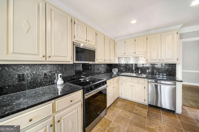 931 New Bedford Drive, Marietta, GA 30068
