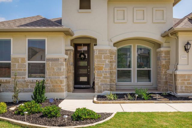 5705 Navajo Draw LN, Austin, TX 78738