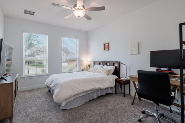 5705 Navajo Draw LN, Austin, TX 78738