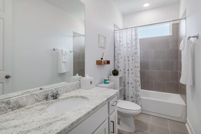 5705 Navajo Draw LN, Austin, TX 78738