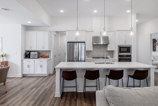 5705 Navajo Draw LN, Austin, TX 78738