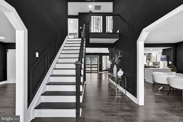 6658 FOX DEN RD, Manassas, VA 20112