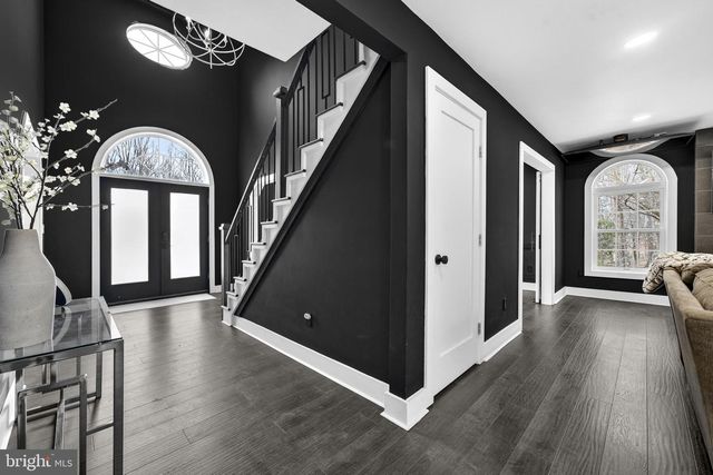 6658 FOX DEN RD, Manassas, VA 20112