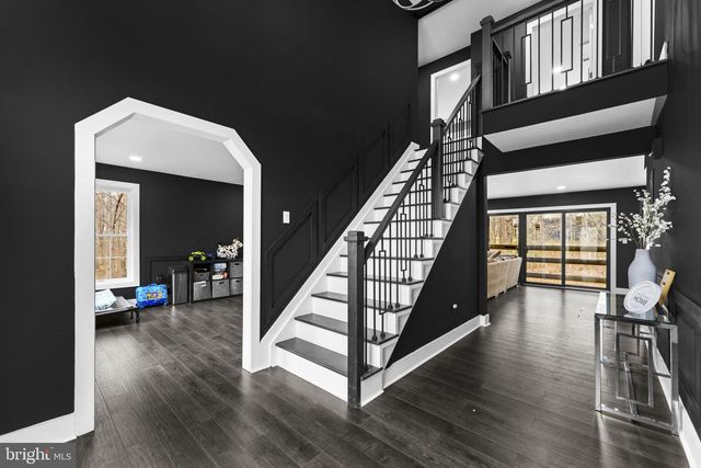 6658 FOX DEN RD, Manassas, VA 20112