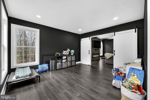 6658 FOX DEN RD, Manassas, VA 20112