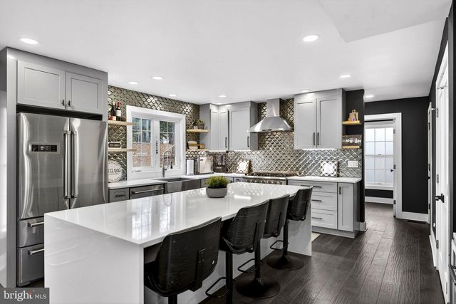 6658 FOX DEN RD, Manassas, VA 20112