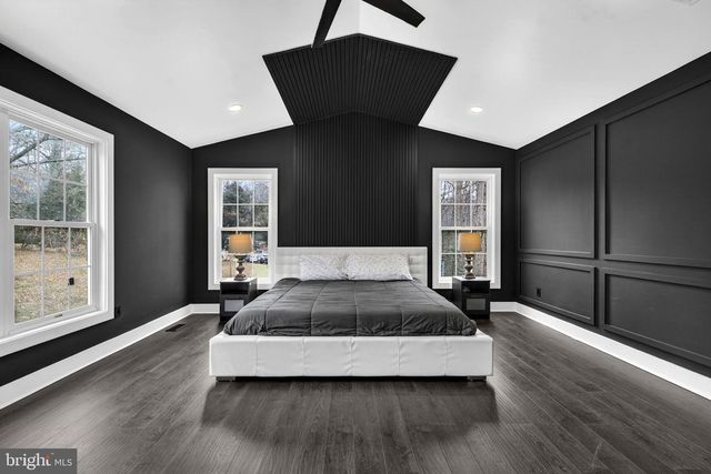 6658 FOX DEN RD, Manassas, VA 20112