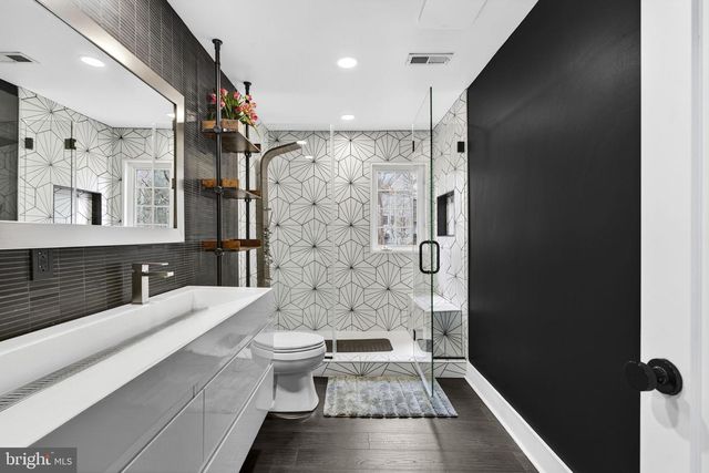 6658 FOX DEN RD, Manassas, VA 20112