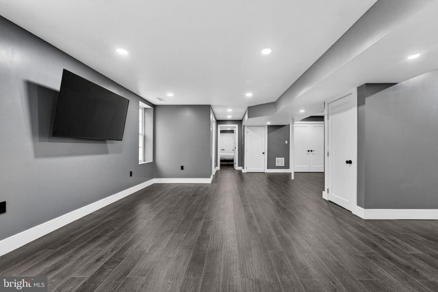 6658 FOX DEN RD, Manassas, VA 20112