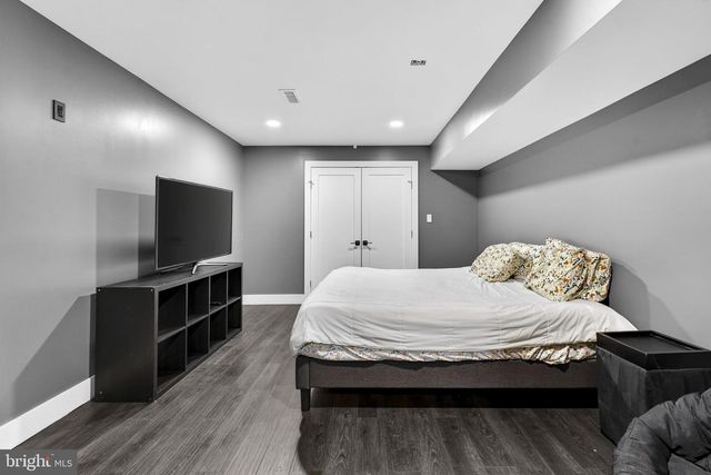 6658 FOX DEN RD, Manassas, VA 20112