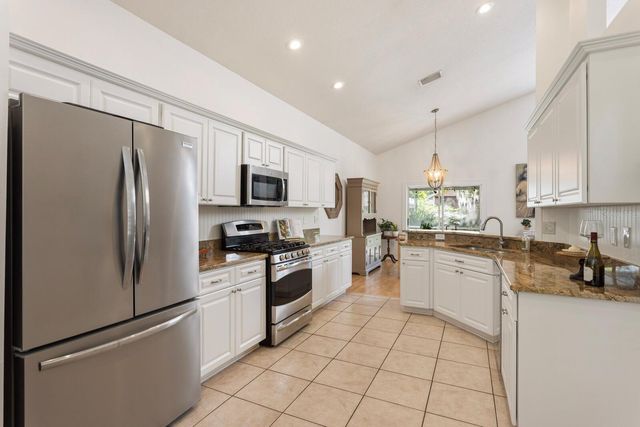 10429 SPRINGROSE DRIVE, Tampa, FL 33626