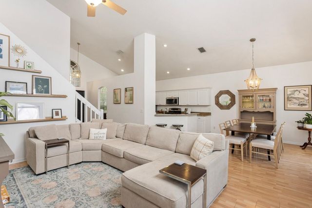 10429 SPRINGROSE DRIVE, Tampa, FL 33626