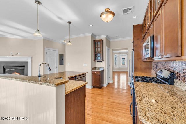 602 Park Avenue, Middletown, NJ 07758