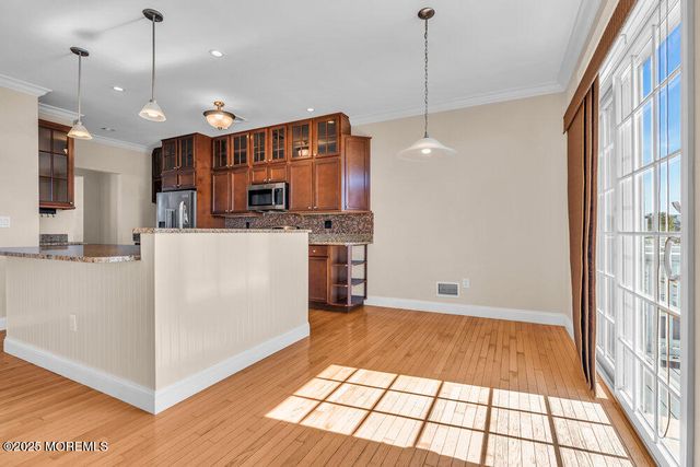 602 Park Avenue, Middletown, NJ 07758