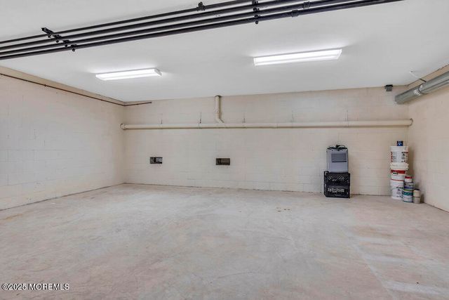 602 Park Avenue, Middletown, NJ 07758