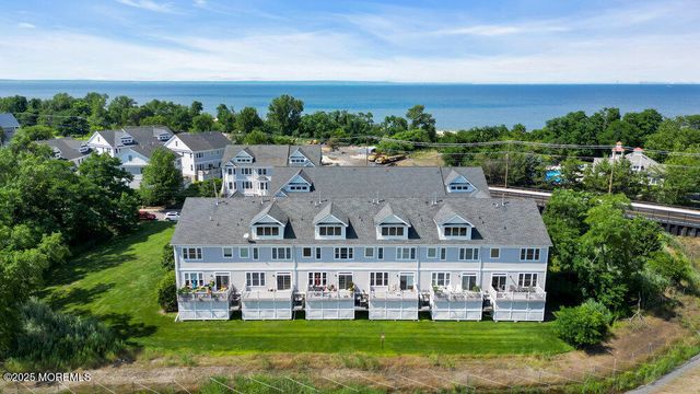 602 Park Avenue, Middletown, NJ 07758