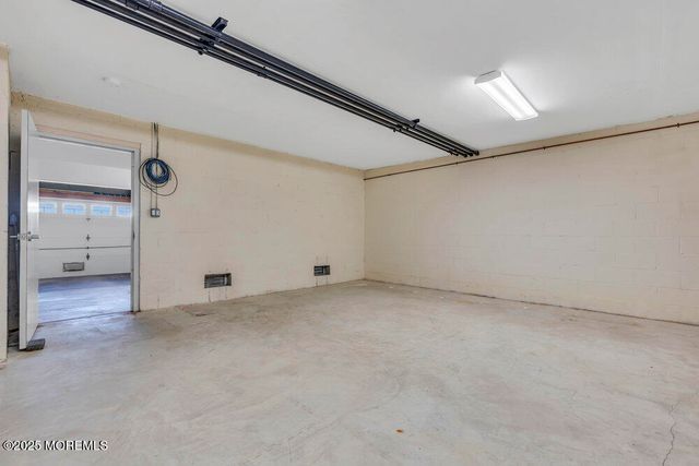 602 Park Avenue, Middletown, NJ 07758