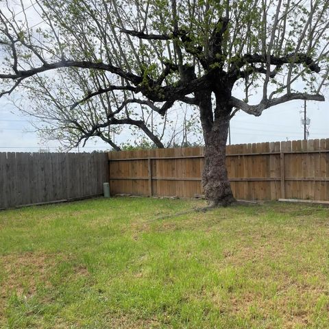 7017 Haven Creek Drive, Cypress, TX 77433