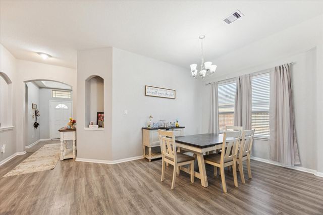 110 White Wing Lane, Sealy, TX 77474