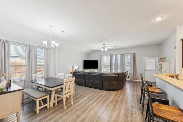 110 White Wing Lane, Sealy, TX 77474