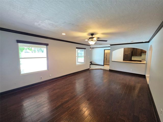 16806 Sandypine Circle, Spring, TX 77379