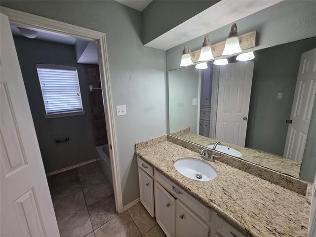 16806 Sandypine Circle, Spring, TX 77379