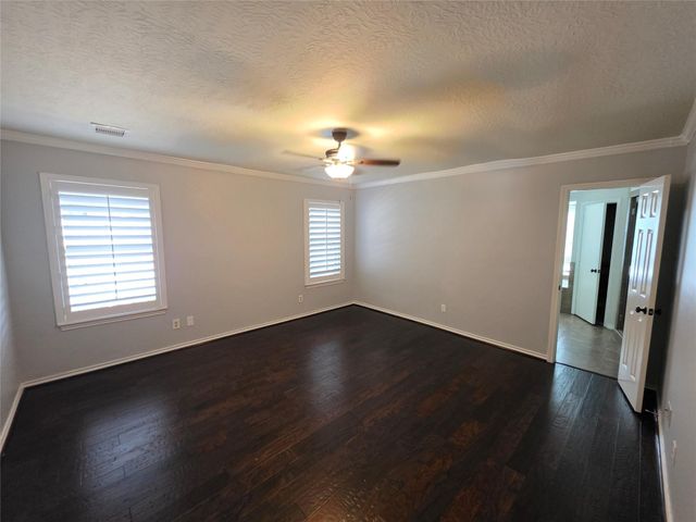 16806 Sandypine Circle, Spring, TX 77379