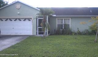 900 SW Dubois Avenue, Port St. Lucie, FL 34953