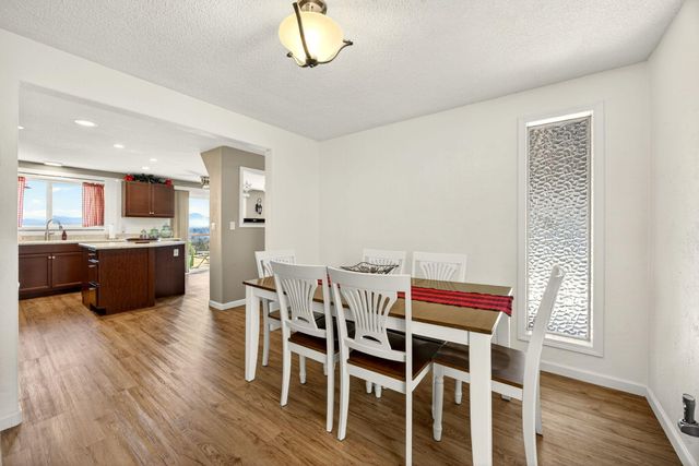 6251 Ventura Lane, Central Point, OR 97502