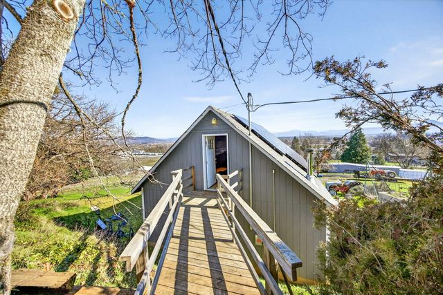 6251 Ventura Lane, Central Point, OR 97502