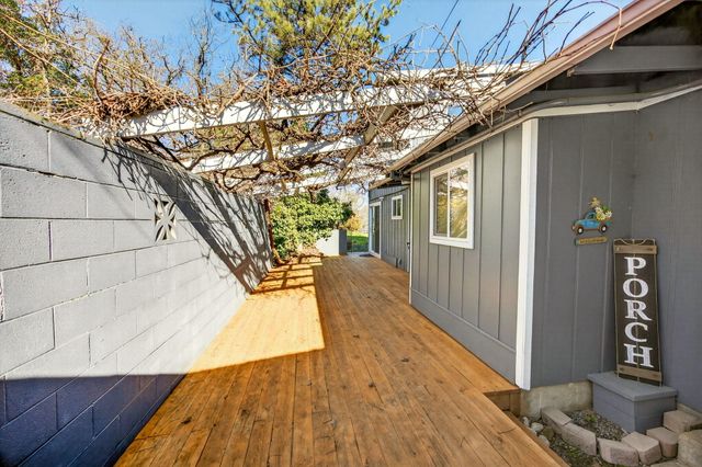 6251 Ventura Lane, Central Point, OR 97502