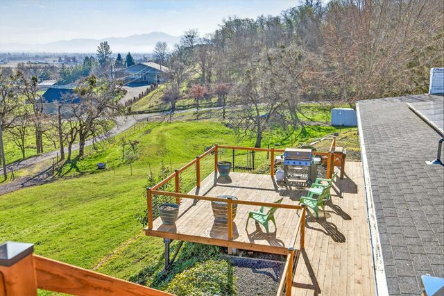 6251 Ventura Lane, Central Point, OR 97502