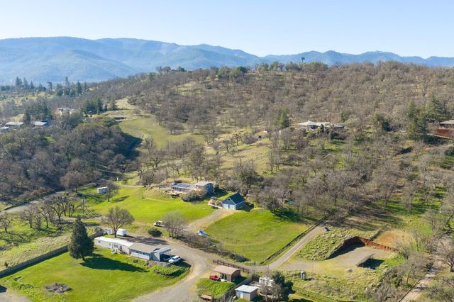 6251 Ventura Lane, Central Point, OR 97502