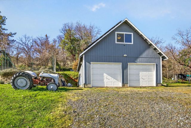 6251 Ventura Lane, Central Point, OR 97502