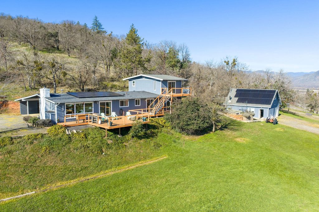 6251 Ventura Lane, Central Point, OR 97502