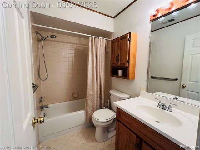 25860 Lira Lane 5, Warren, MI 48089