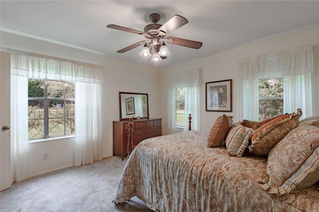 118 Pine Ridge Lane, Huntsville, TX 77340